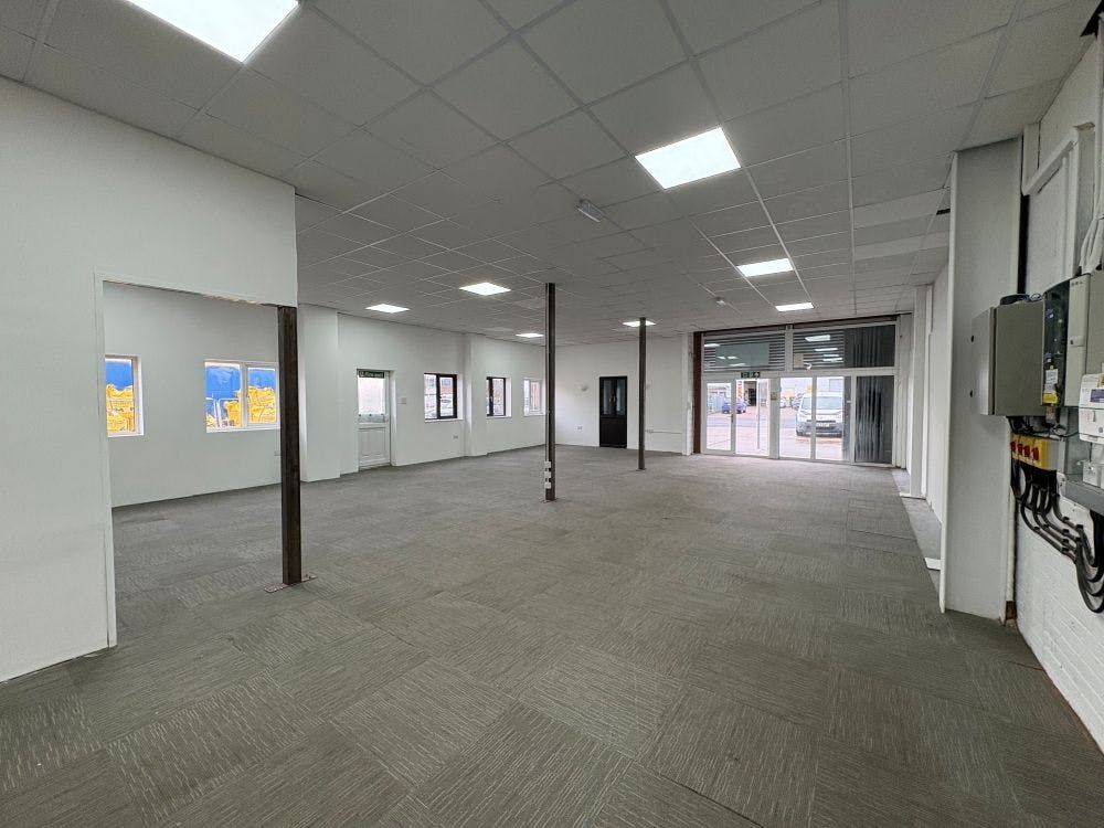 Property photo 3 of 14 Image00004.Jpg