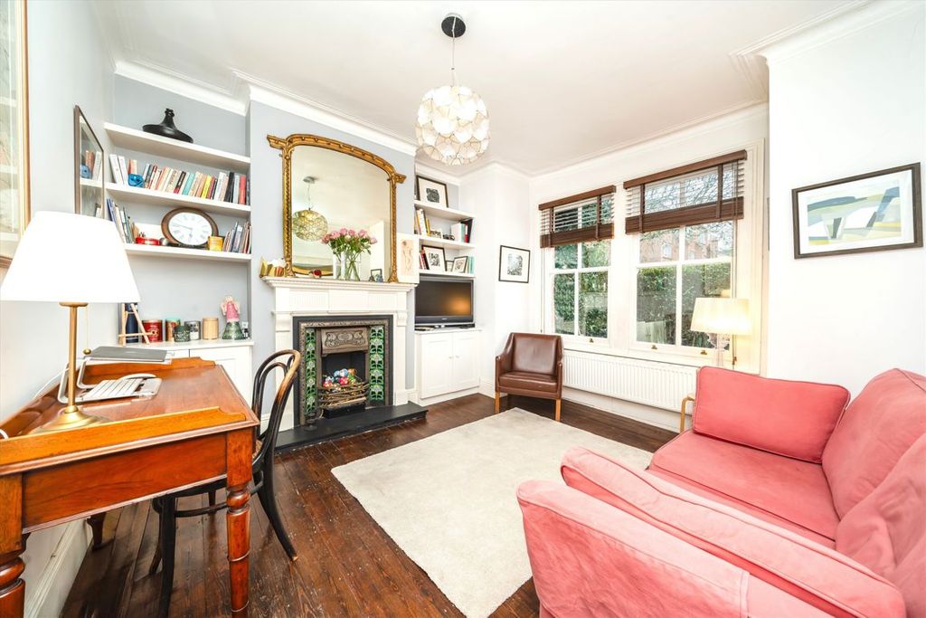 Property photo 2 of 7