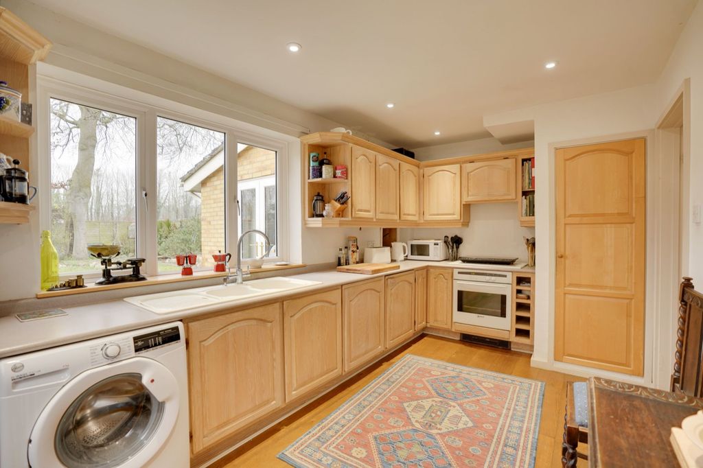 Property photo 3 of 22