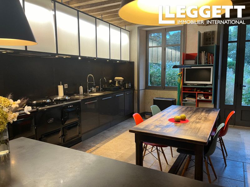 Property photo 3 of 10