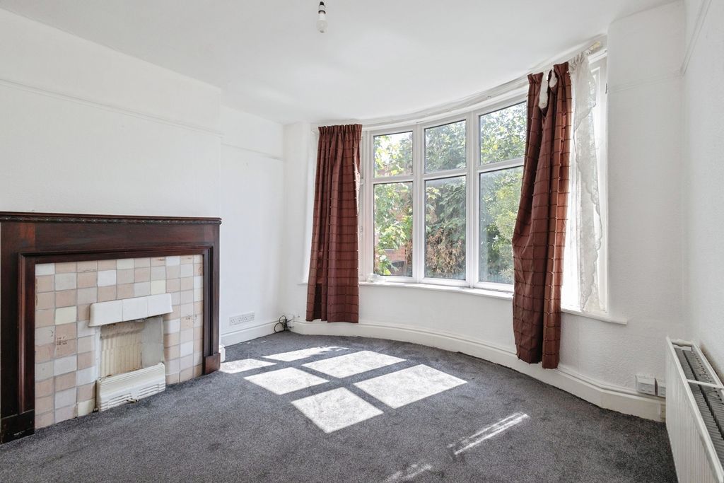 Property photo 3 of 21 Pbox-Img.Jpg