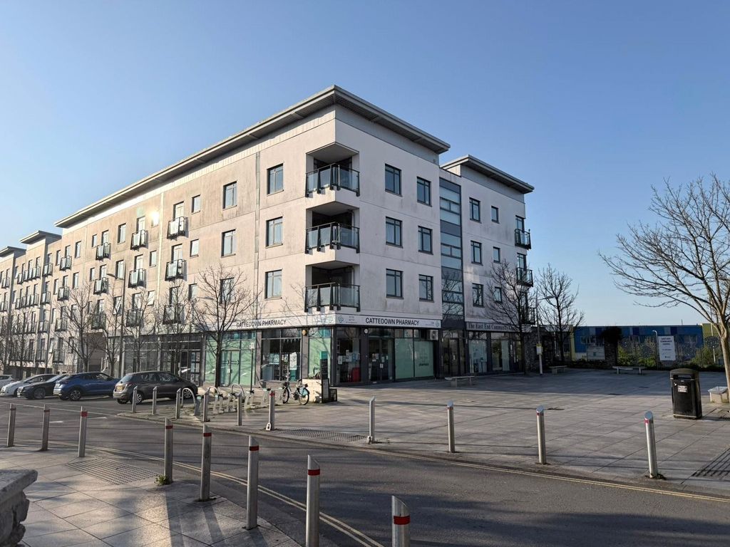 Property photo 1 of 10 Picture No. 02