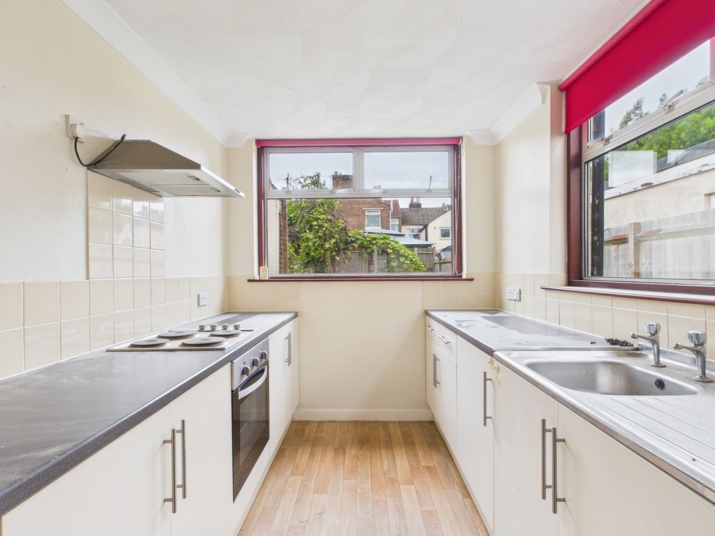 Property photo 3 of 7