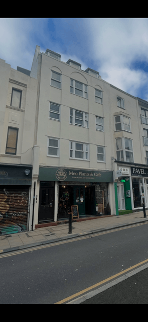 Property photo 1 of 10 Spacious Studio St James Street Kemptown Brighton