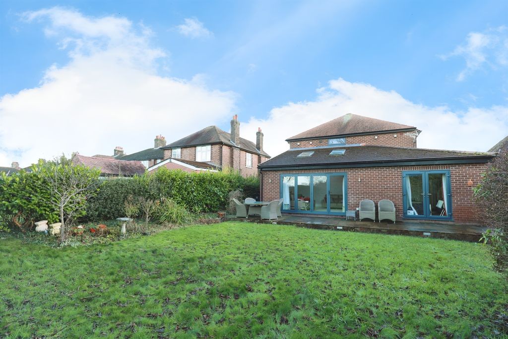 Property photo 3 of 20