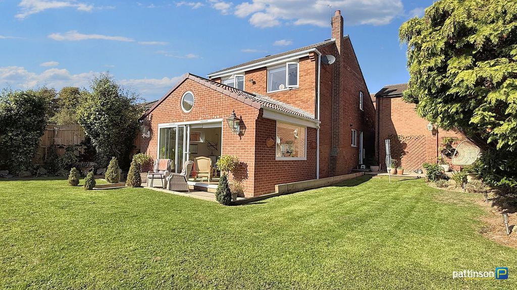 Property photo 2 of 64