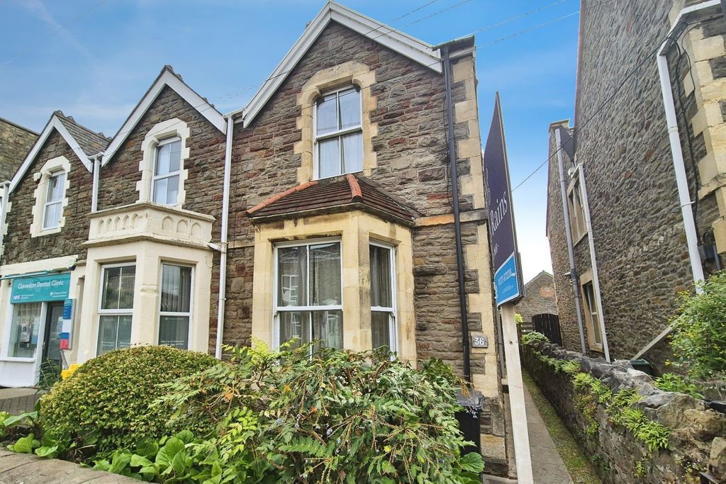 Property photo 1 of 12 Picture No. 11