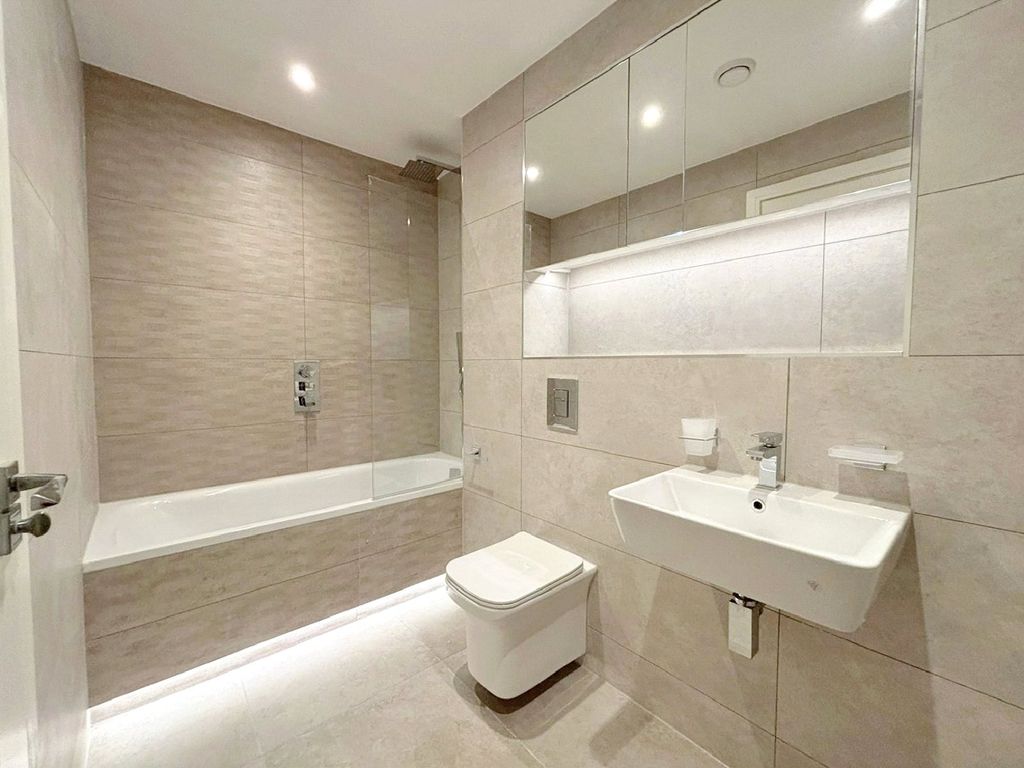 Property photo 3 of 7 Picture No. 01