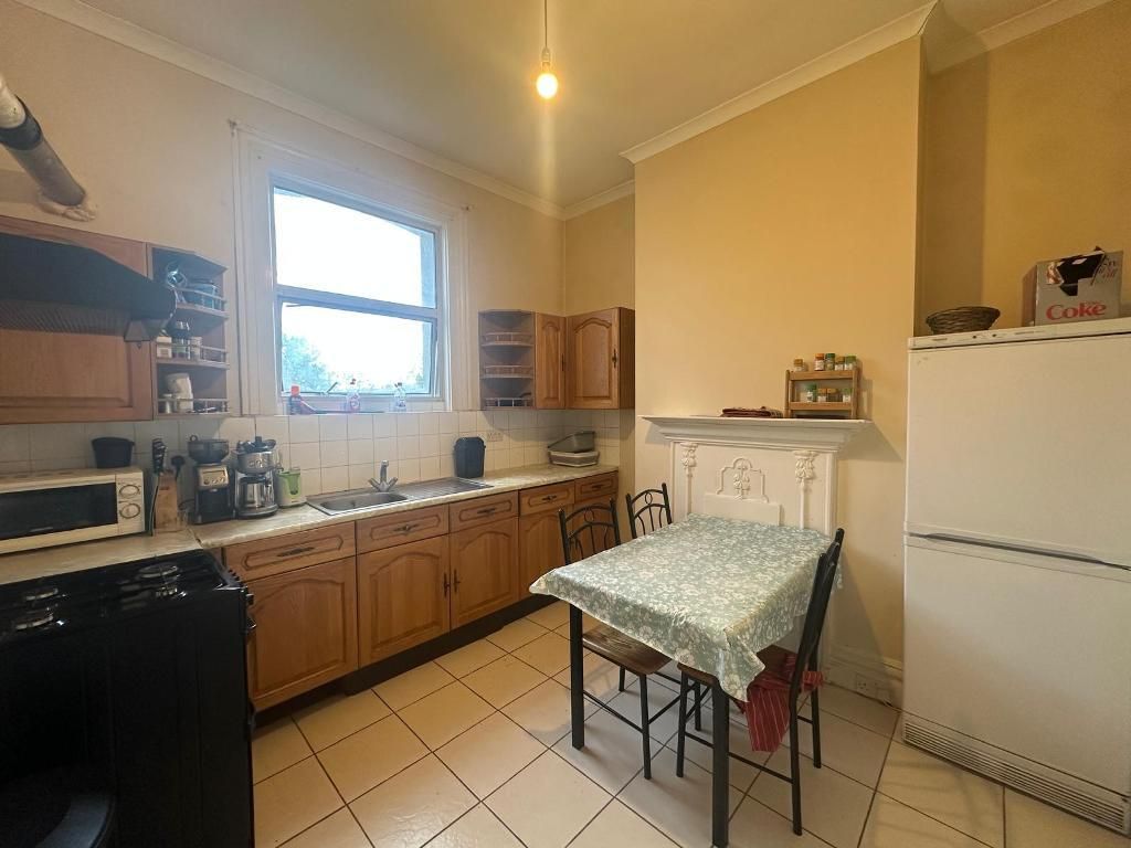 Property photo 2 of 4