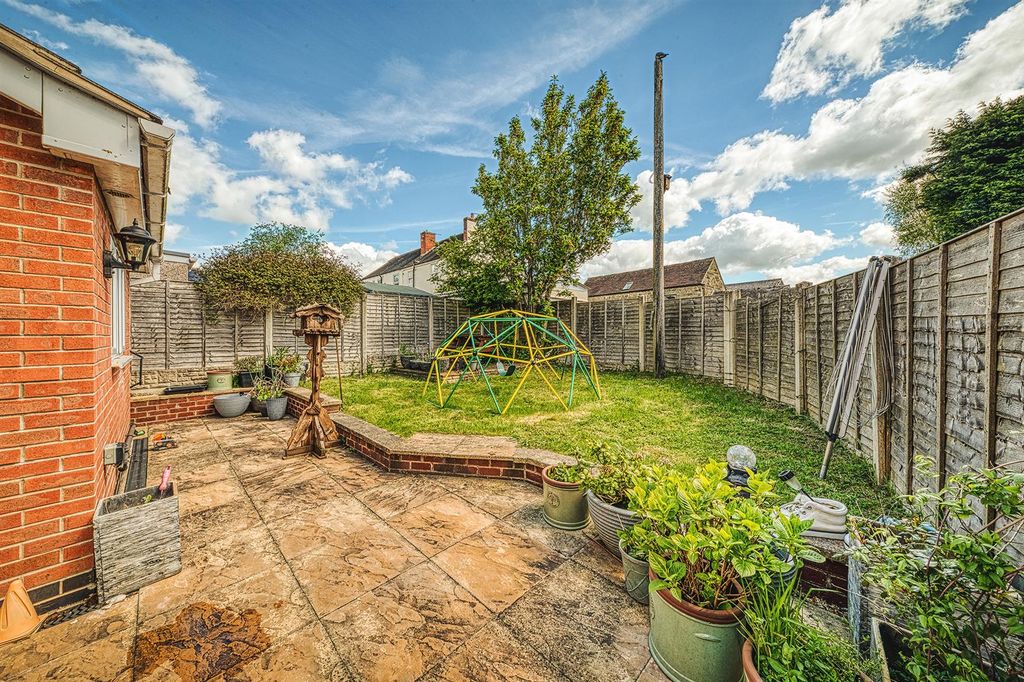 Property photo 3 of 28 E92A9481_Hdr.Jpg