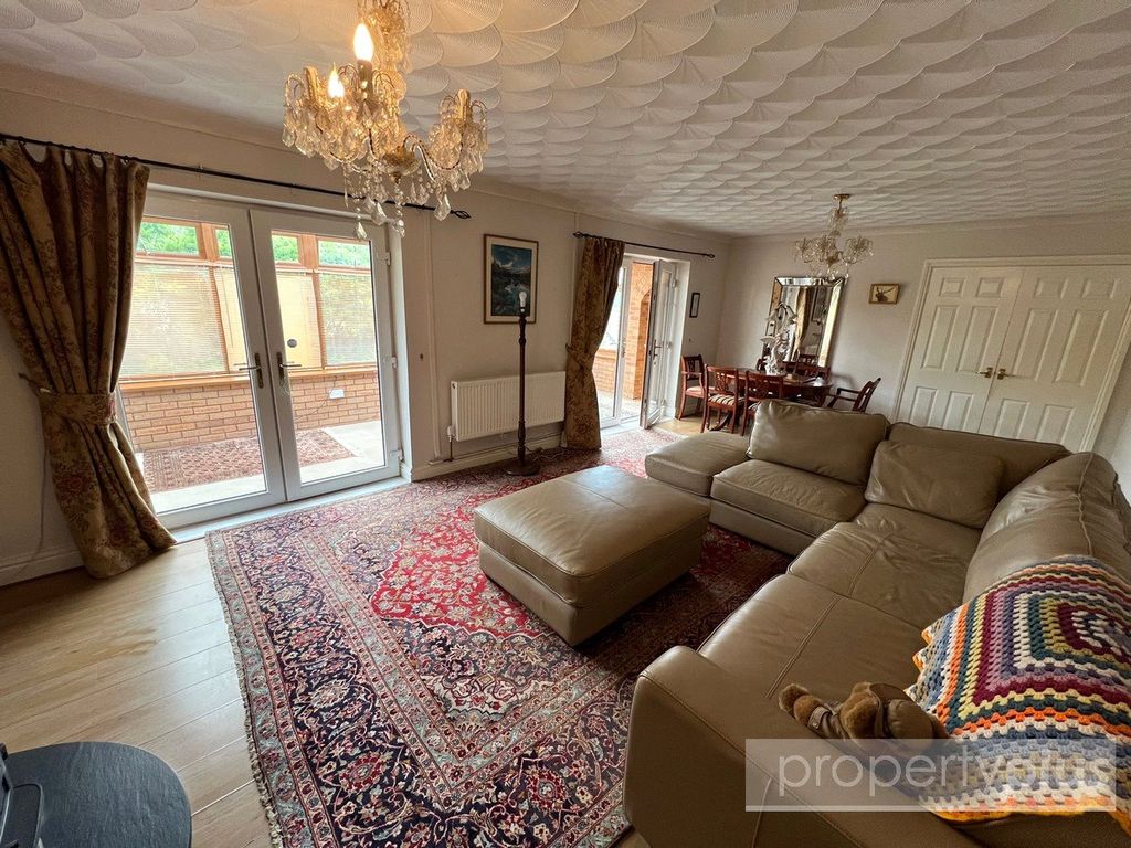 Property photo 3 of 18 Picture No. 05