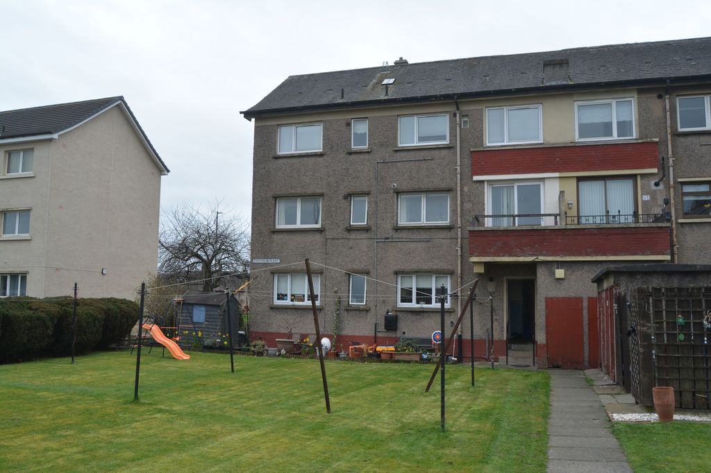 Additional image 8 of 2 bed flat for saleChisholm Place, Grangemouth FK3