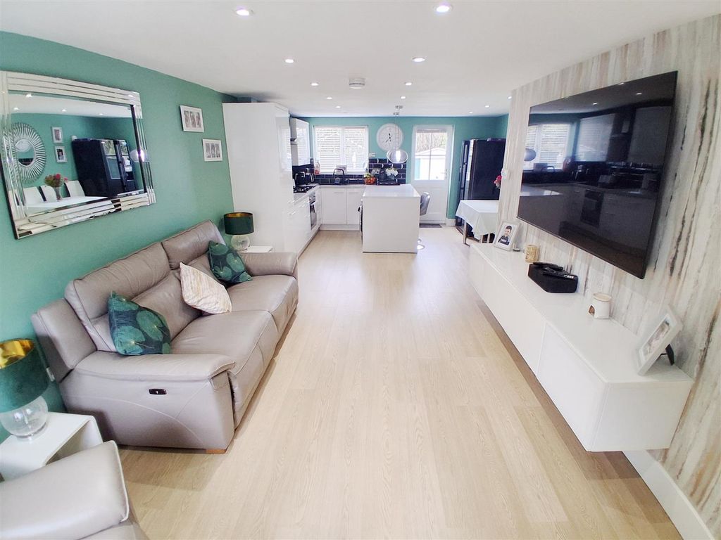 Property photo 2 of 18 2