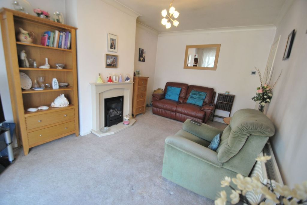 Property photo 3 of 18