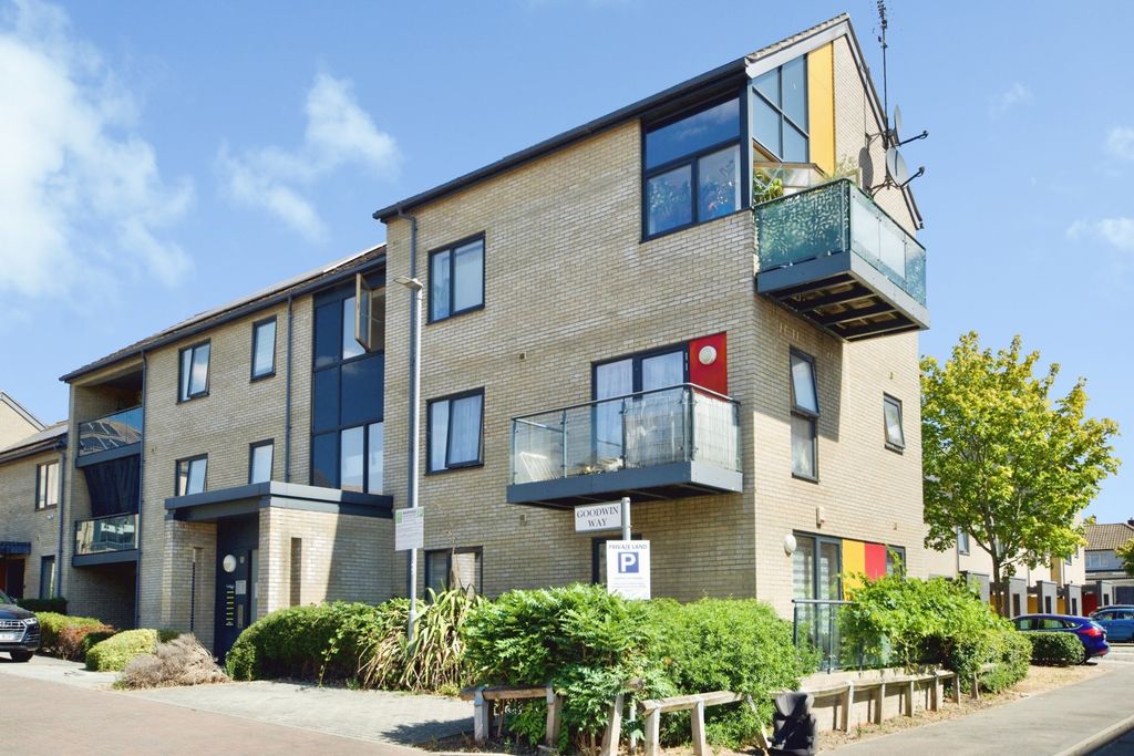Property photo 1 of 19 Pbox-Img.Jpg