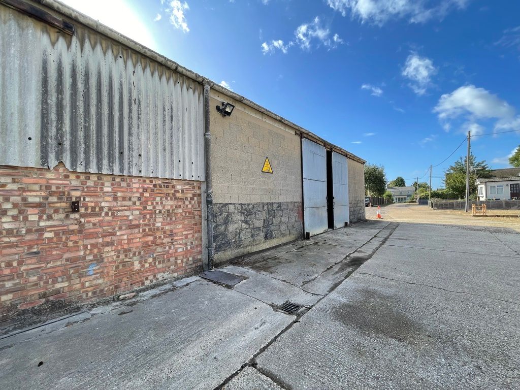 Property photo 2 of 10 Photo 2