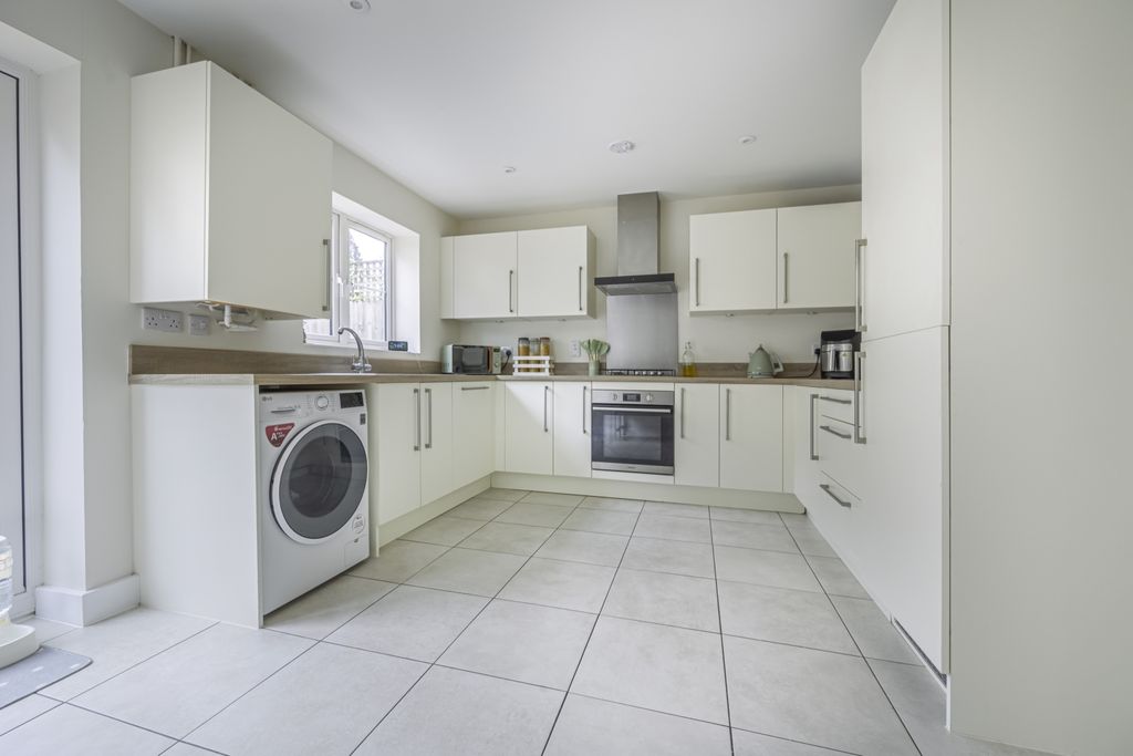 Property photo 2 of 17 Dsc_7904-Edit