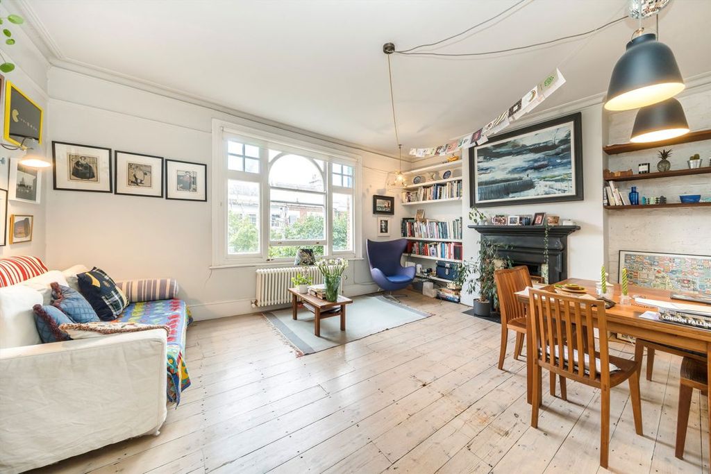 Property photo 1 of 8