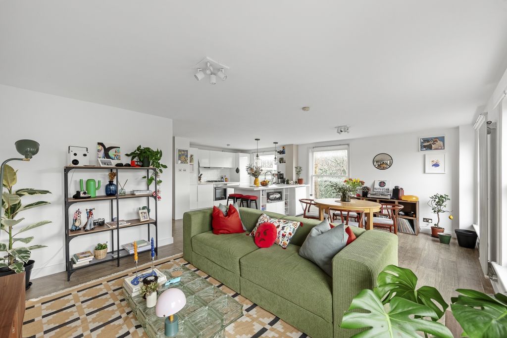 Property photo 1 of 15 094A9267