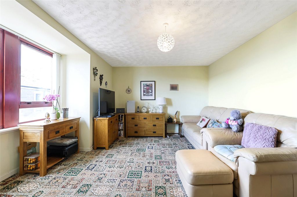 Property photo 3 of 14 Picture No. 02