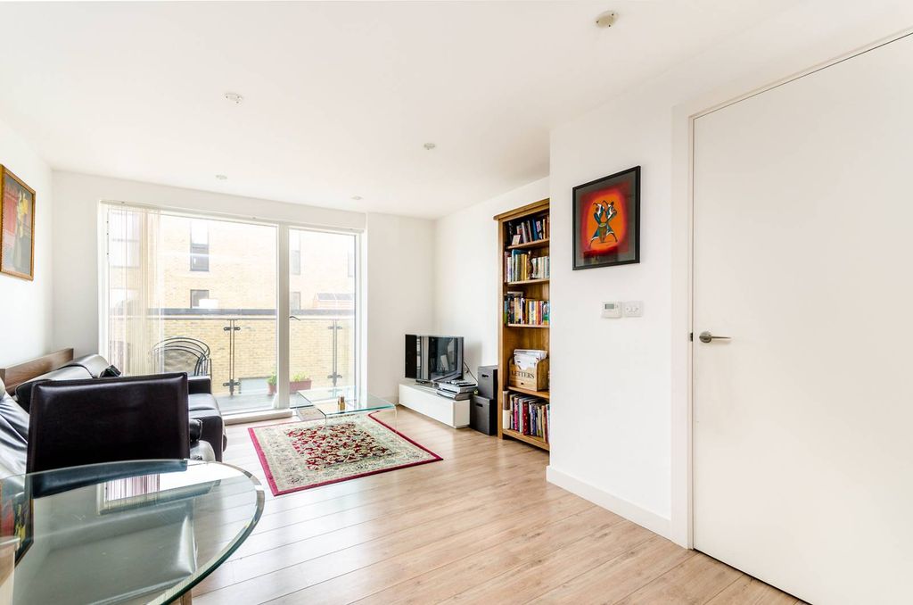 Property photo 1 of 8
