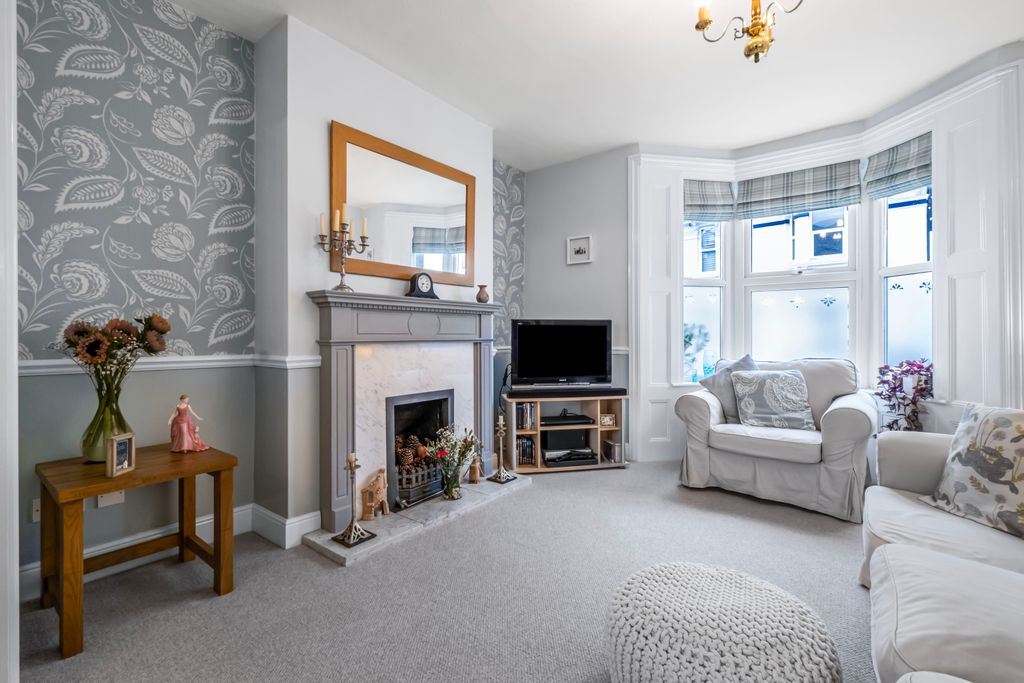 Property photo 1 of 26