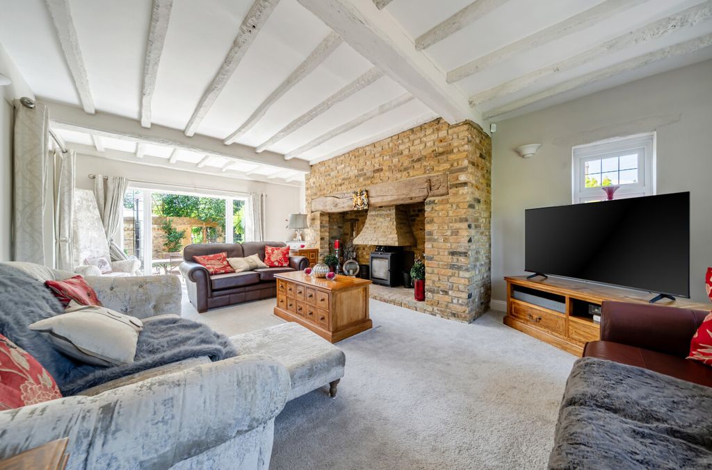 Property photo 2 of 22 1488692-5-6A56987...