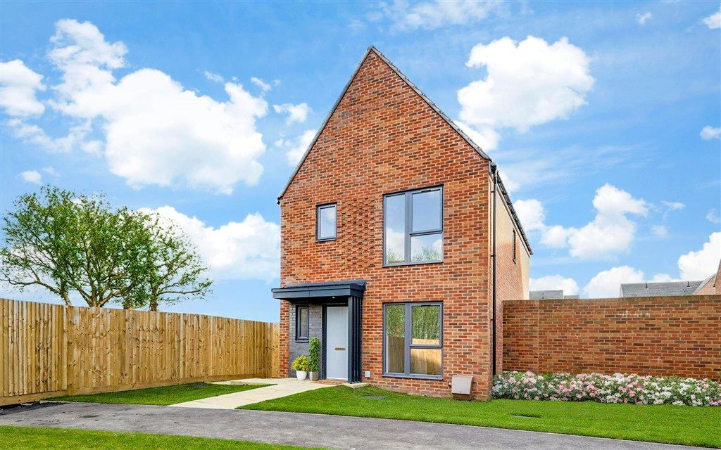 Property photo 2 of 7 Front