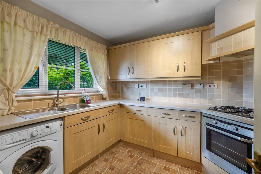 Property photo 3 of 18 Dsc06012.Jpg