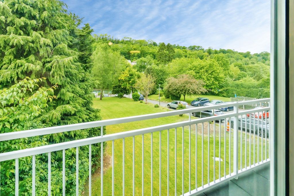 Property photo 3 of 14 Pbox-Img.Jpg