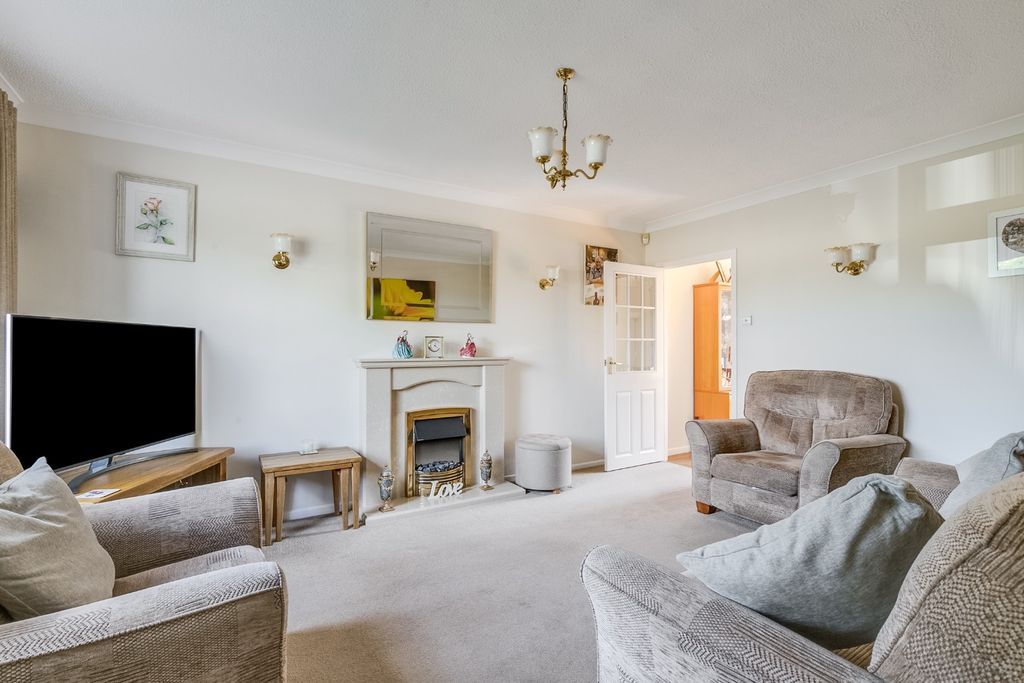 Property photo 2 of 21 4379373