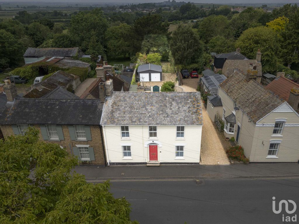 Property photo 1 of 30