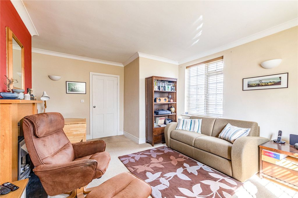 Property photo 3 of 16 Living Room