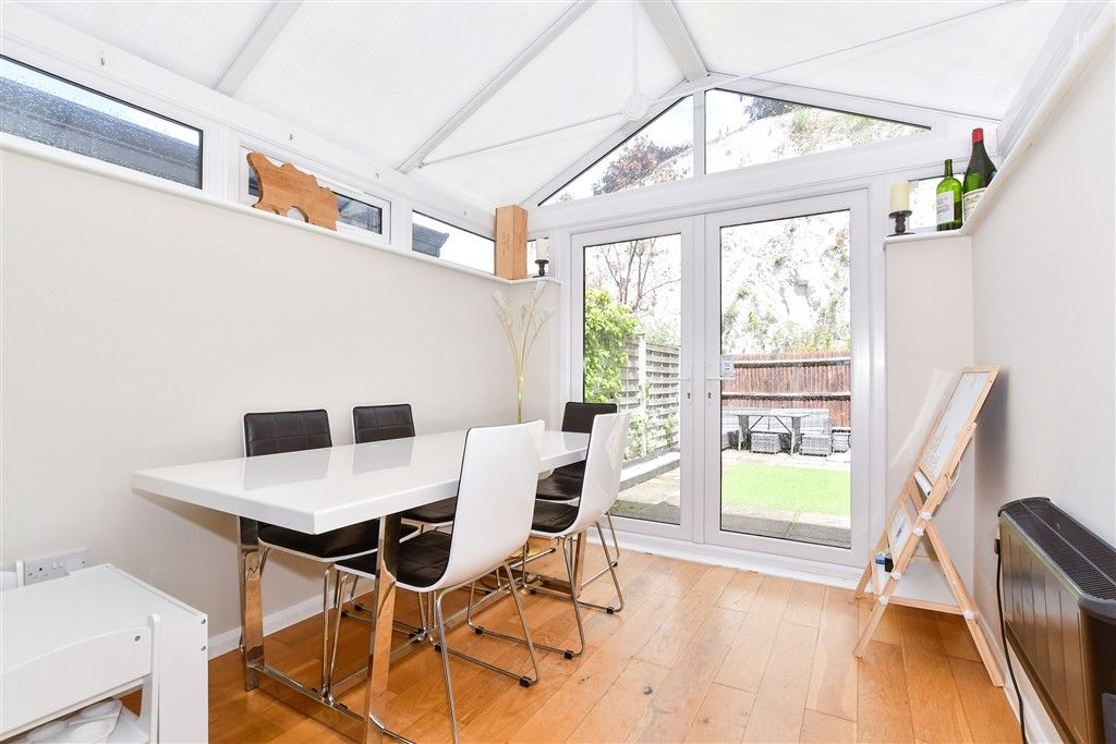 Property photo 3 of 17 Conservatory
