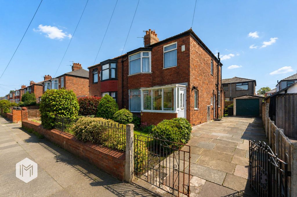 Property photo 1 of 22