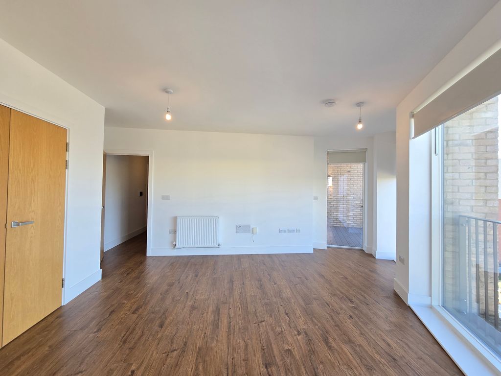 Property photo 3 of 6