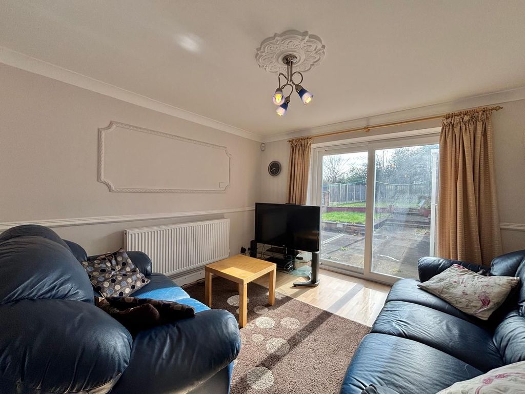 Property photo 3 of 14