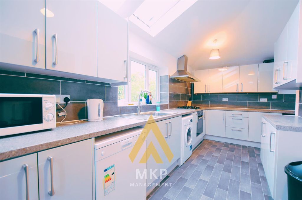 Property photo 2 of 18 2.Png