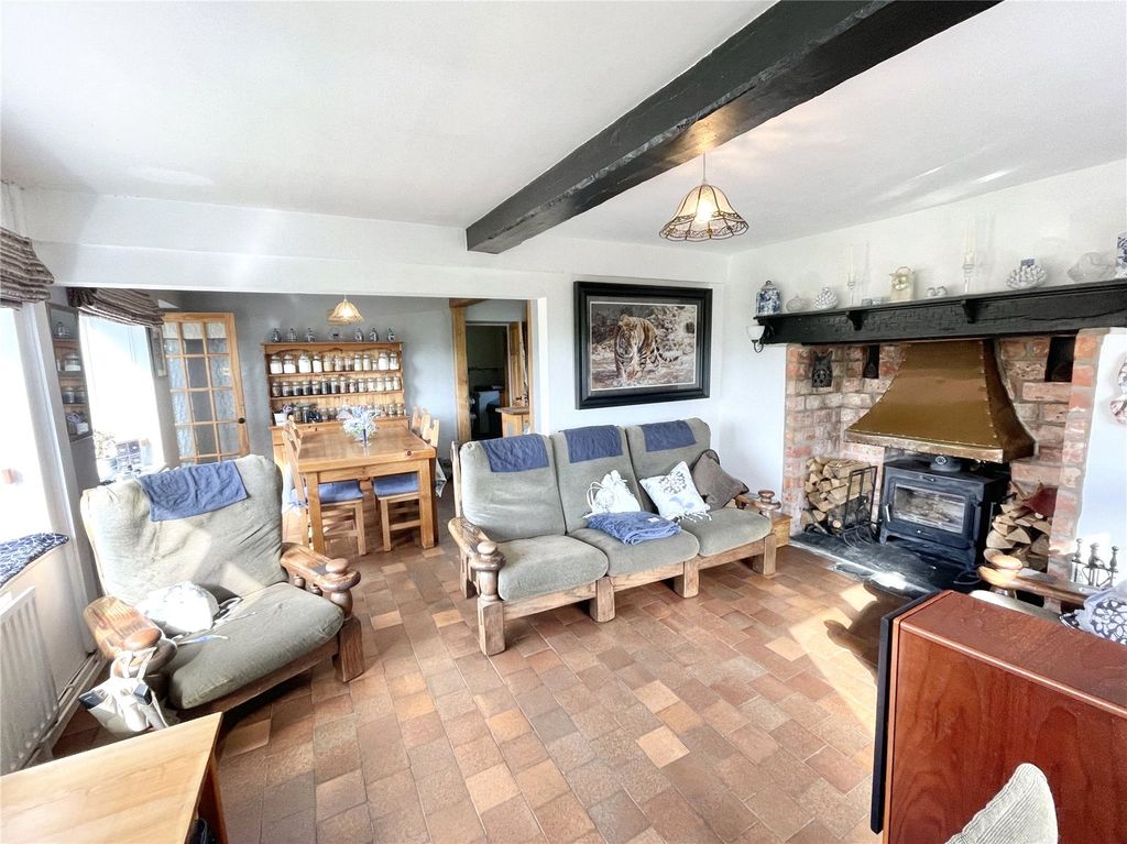 Property photo 3 of 39 Picture No. 15