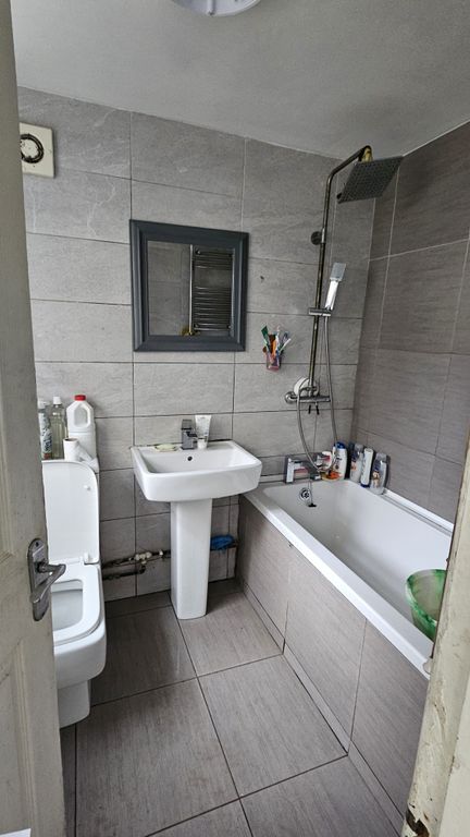 Property photo 3 of 3