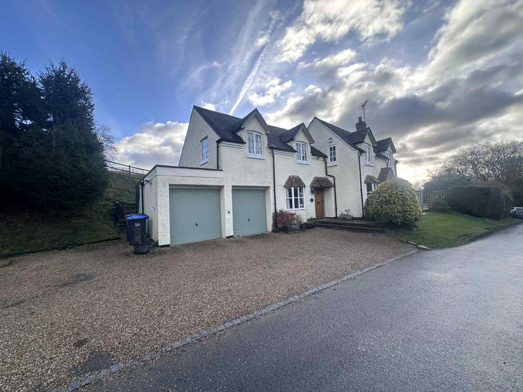 Property photo 2 of 74