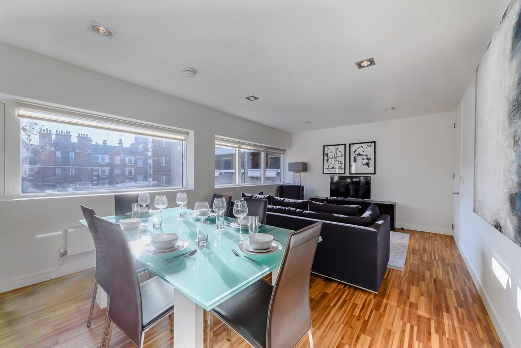 Property photo 1 of 16 2 Bed Flat To Rent