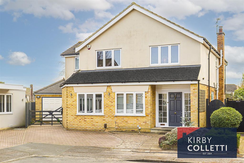 Property photo 1 of 33