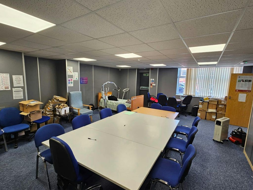 Property photo 3 of 7 Web - Gf-17.Jpg