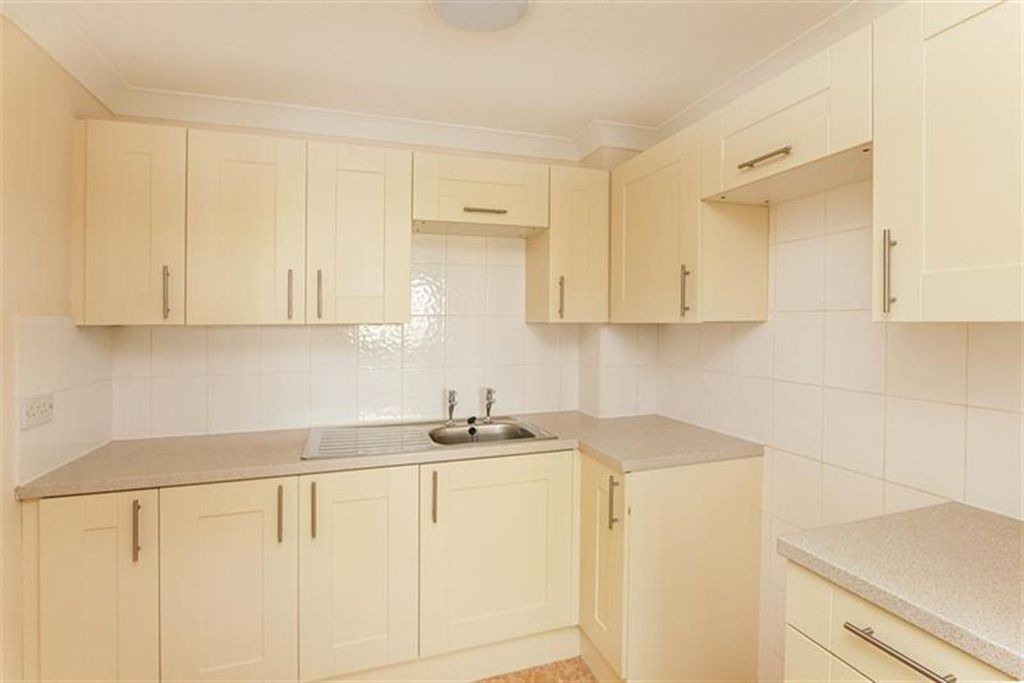 Property photo 1 of 15 (Main)