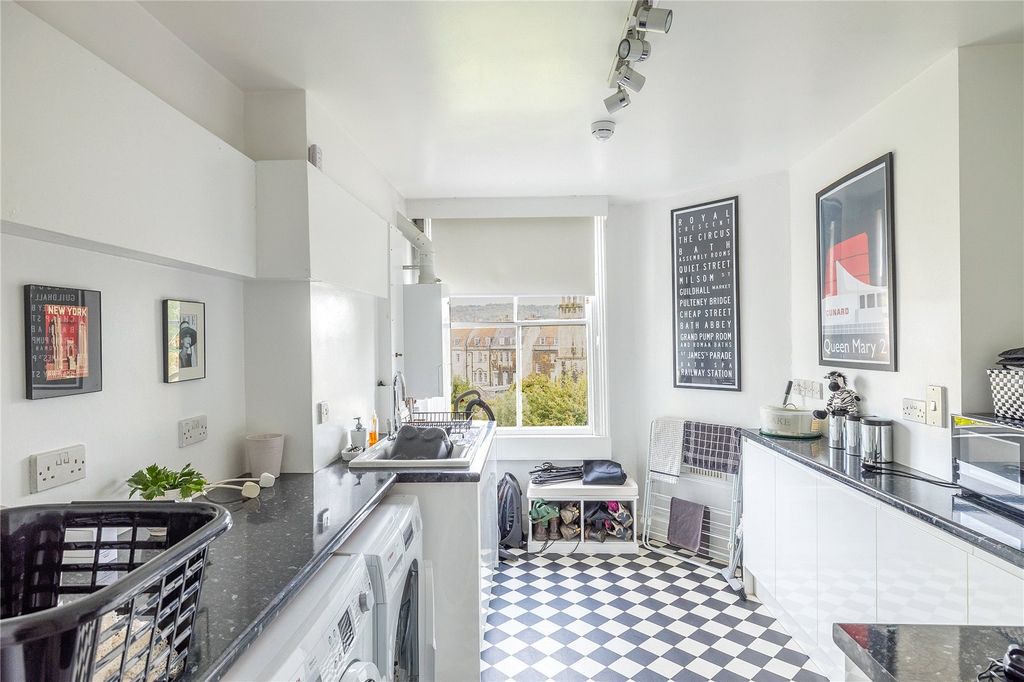 Additional image 10 of 3 bed flat for saleThe Circus, Bath, Somerset BA1
