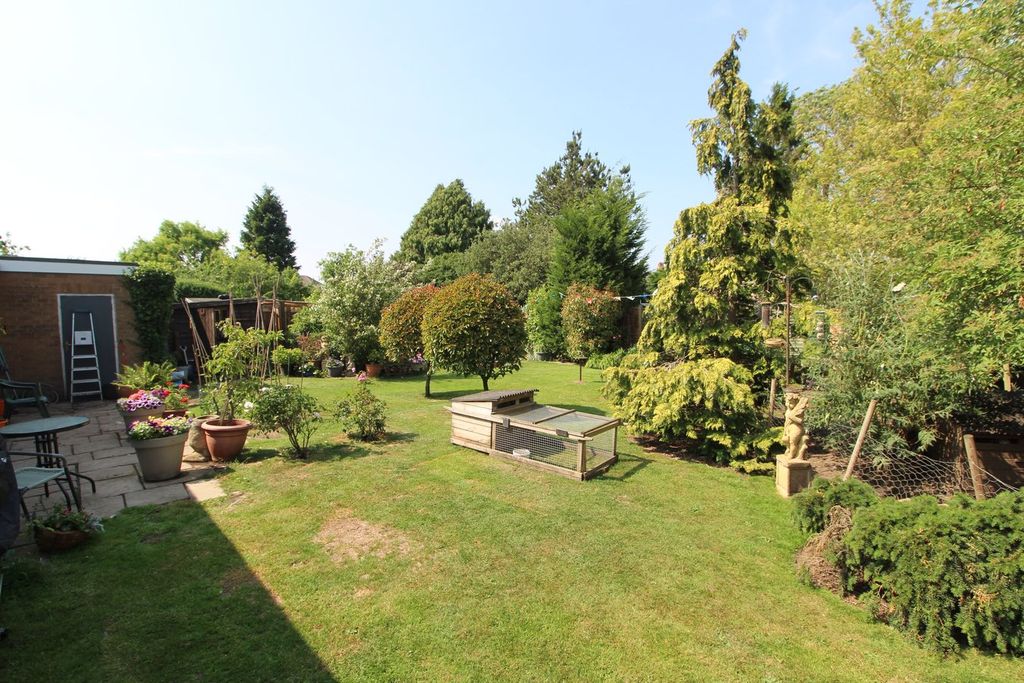 Property photo 2 of 20