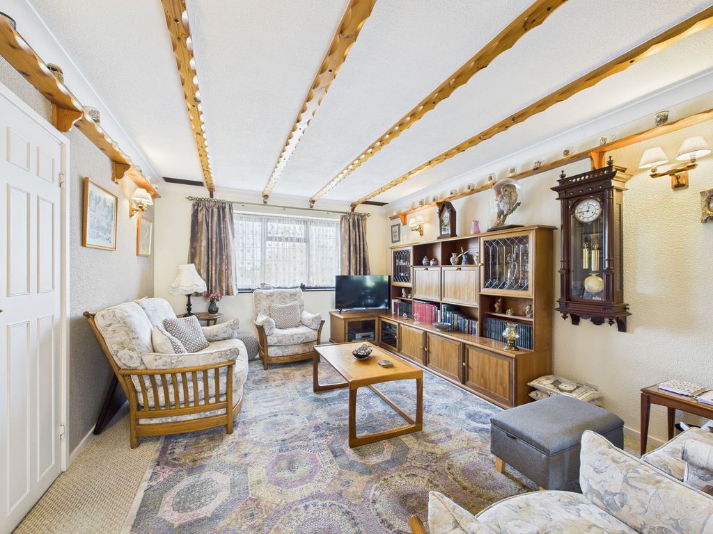 Property photo 2 of 29