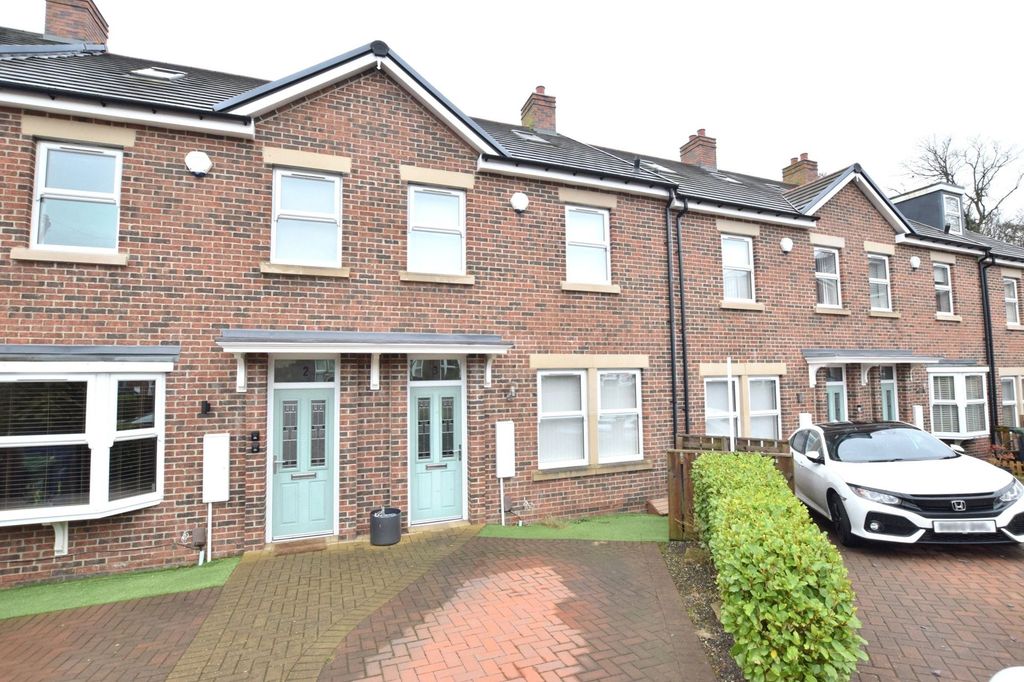 Property photo 1 of 10 External