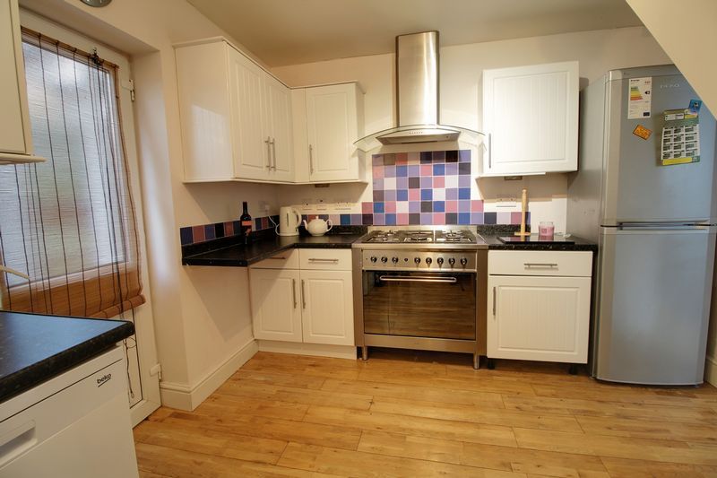 Property photo 2 of 12 Photo 13